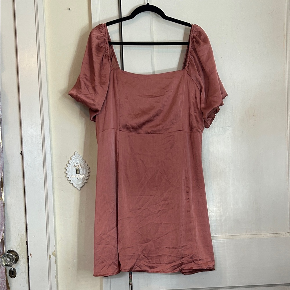 ARULA Pink Puff Sleeve Dress